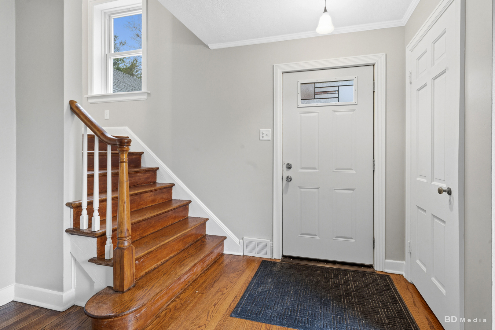 1115 Campbell Avenue Property Photo 9