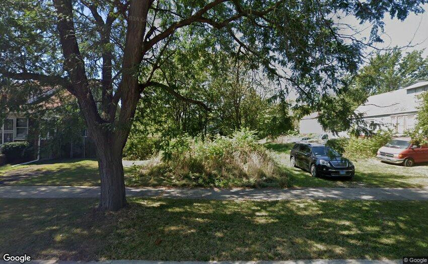 10746 S Lafayette Avenue Property Photo 1
