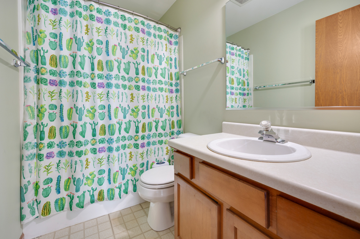 1829 Golden Gate Lane Property Photo 21