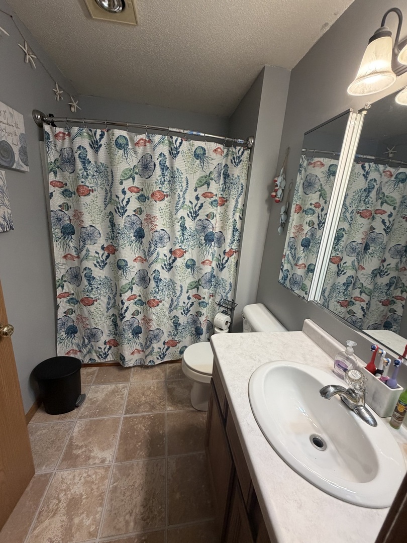 2218 S Thompsonville Road Property Photo 16