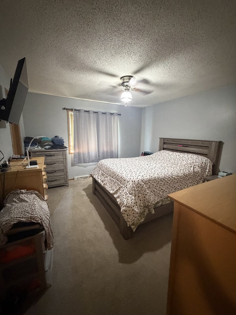 2218 S Thompsonville Road Property Photo 21