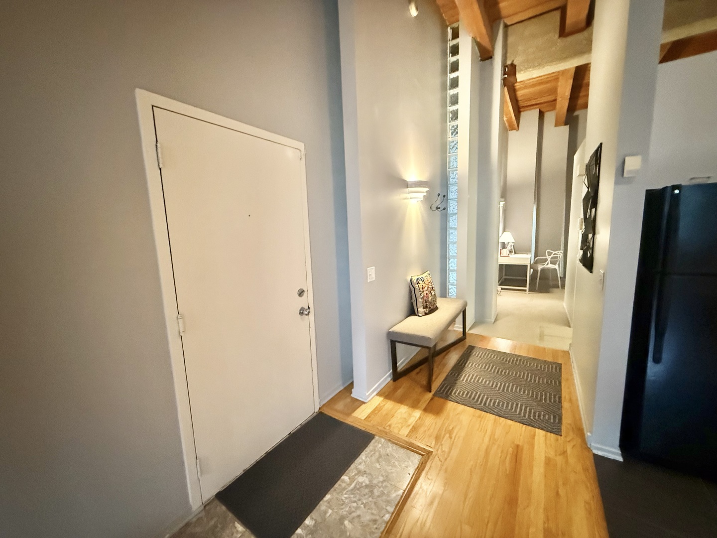1122 W Newport Avenue 1a Property Photo 5