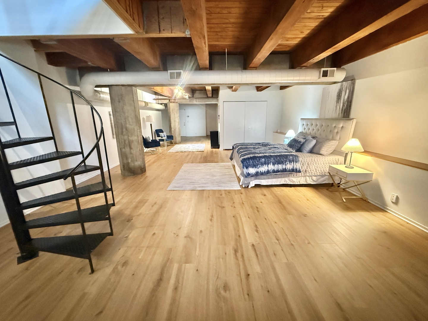 1122 W Newport Avenue 1a Property Photo 16