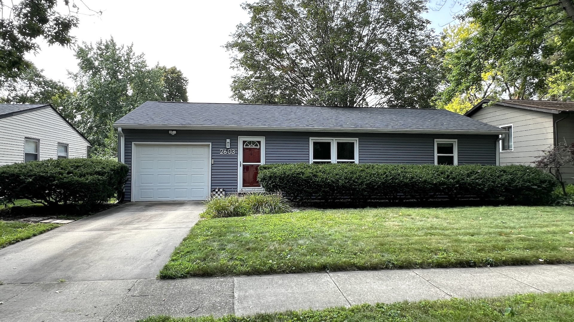 2603 Trafalgar Square Property Photo 1