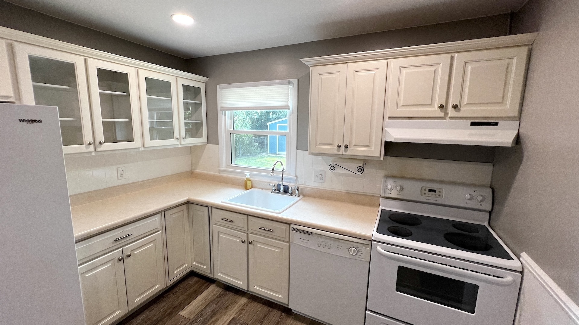 2603 Trafalgar Square Property Photo 2