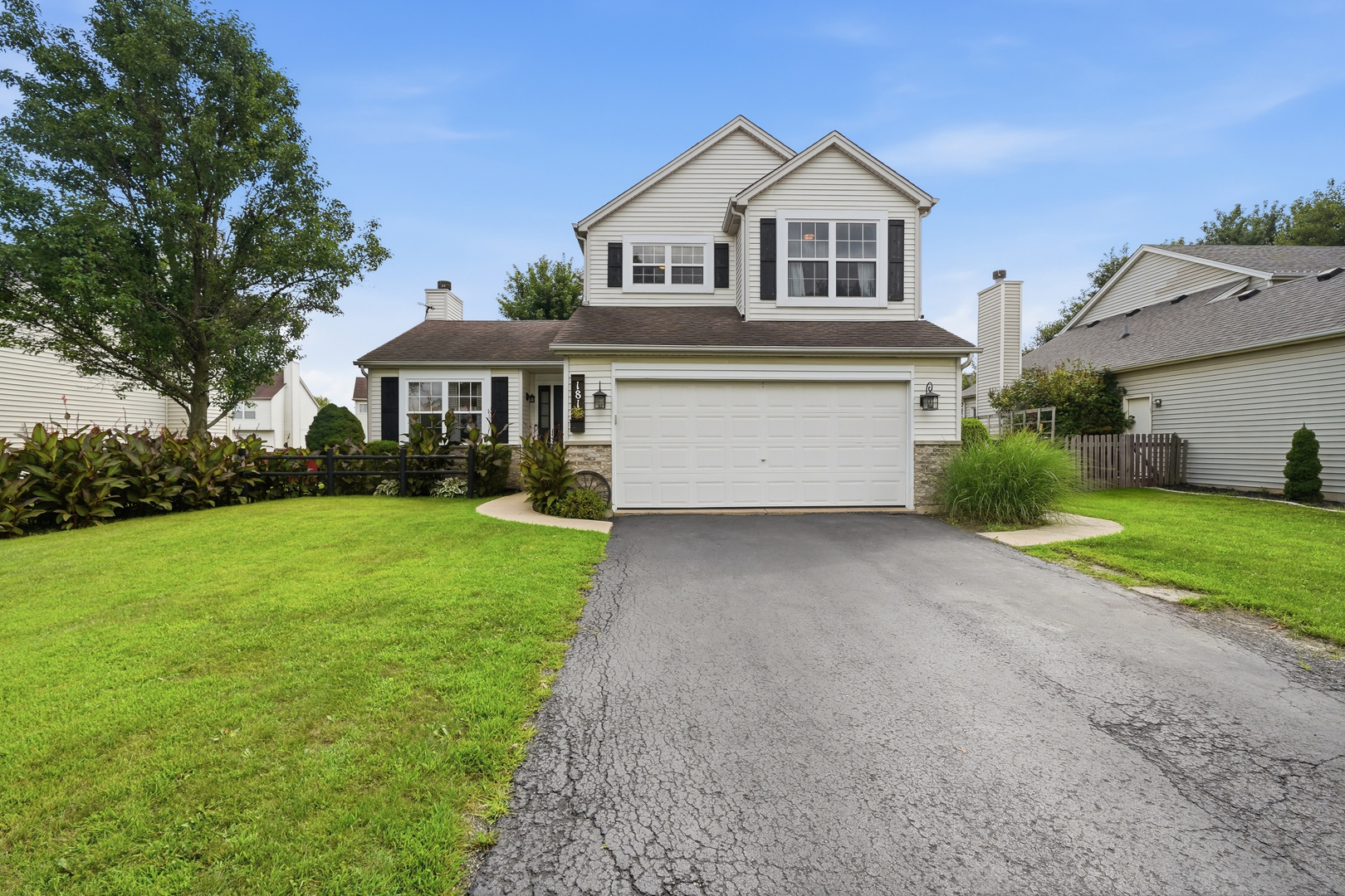 1815 Prairie Ridge Drive Property Photo 1