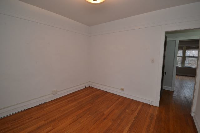 5021 N Winchester Avenue 2 Property Photo 14