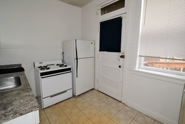 5021 N Winchester Avenue 3 Property Photo 4
