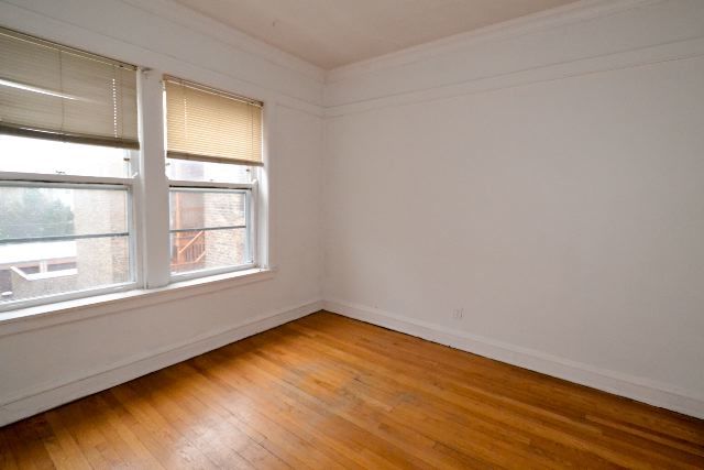 5021 N Winchester Avenue 3 Property Photo 9