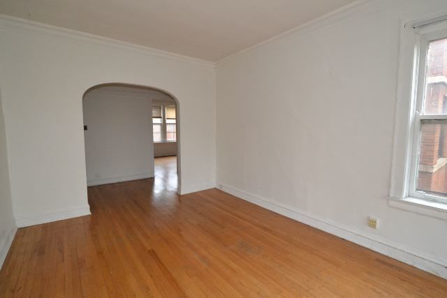 5021 N Winchester Avenue 3 Property Photo 13