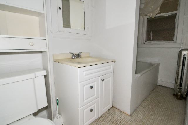 5021 N Winchester Avenue 3 Property Photo 20