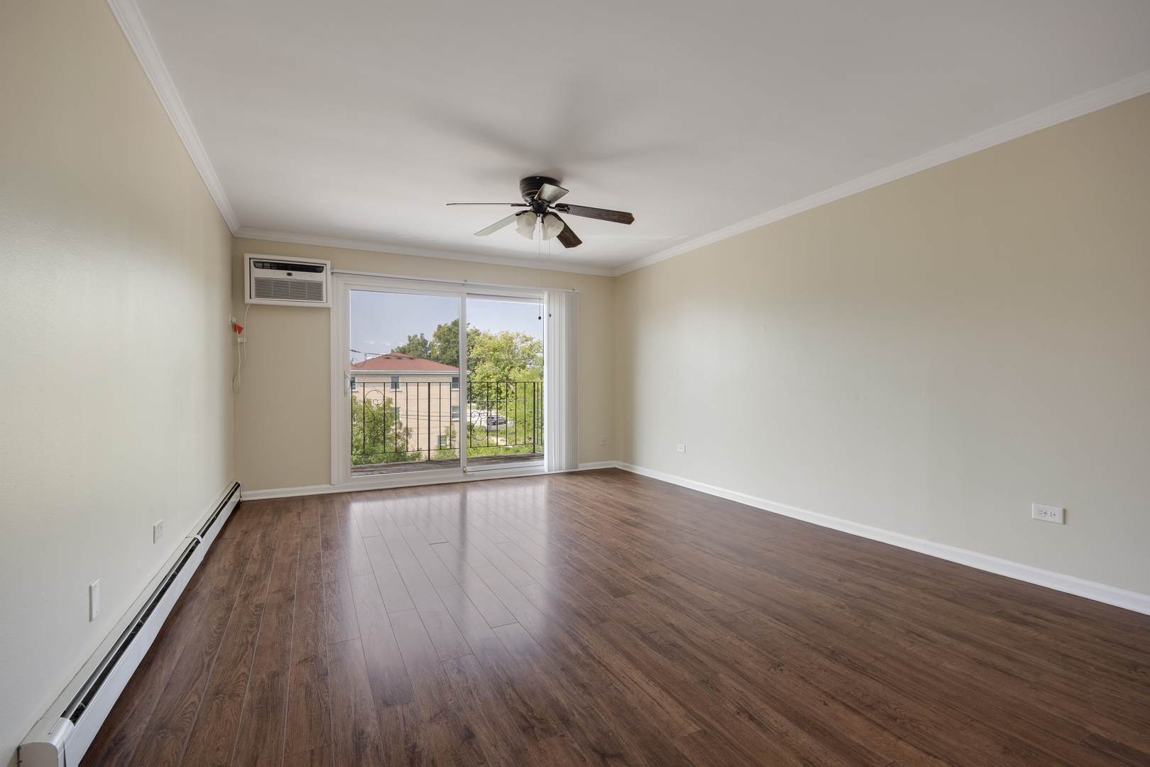8970 N Parkside Avenue 304 Property Photo 6