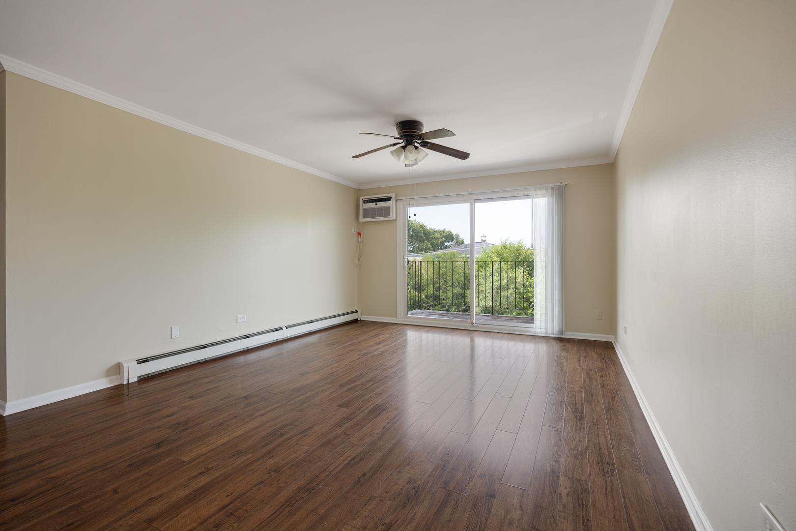8970 N Parkside Avenue 304 Property Photo 7