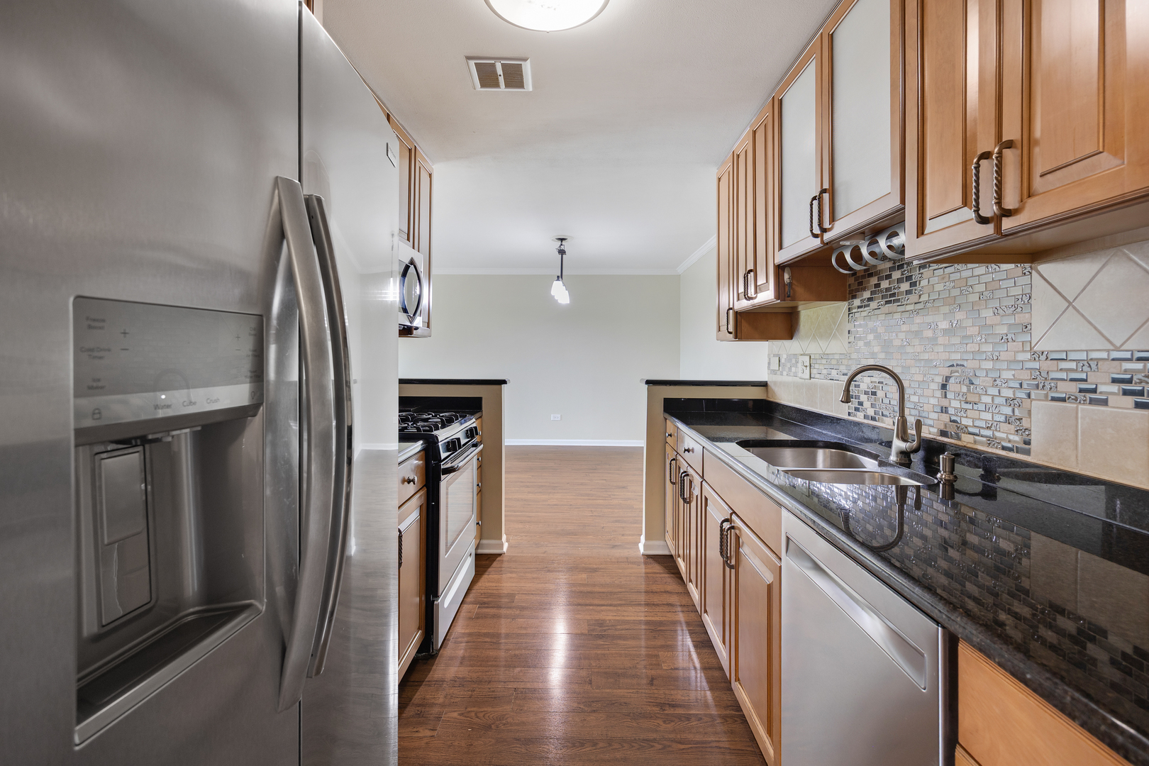 8970 N Parkside Avenue 304 Property Photo 13