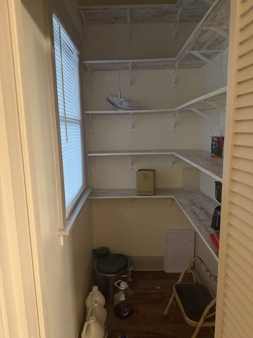 10216 S Perry Avenue Property Photo 7