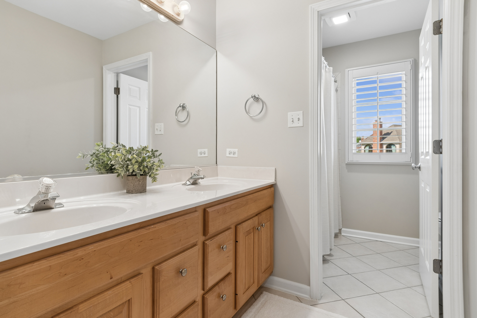 2267 Glouceston Lane Property Photo 40