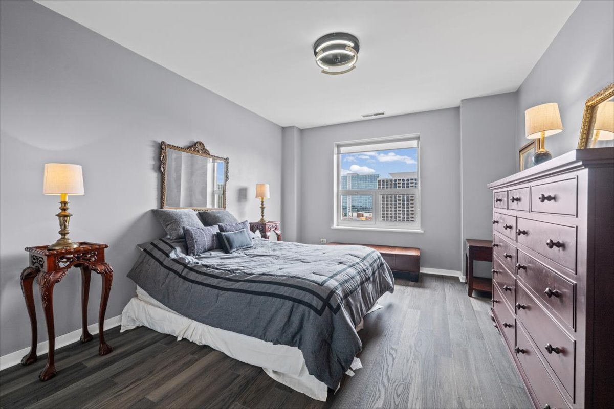 4350 N Broadway Street 1001 Property Photo 25