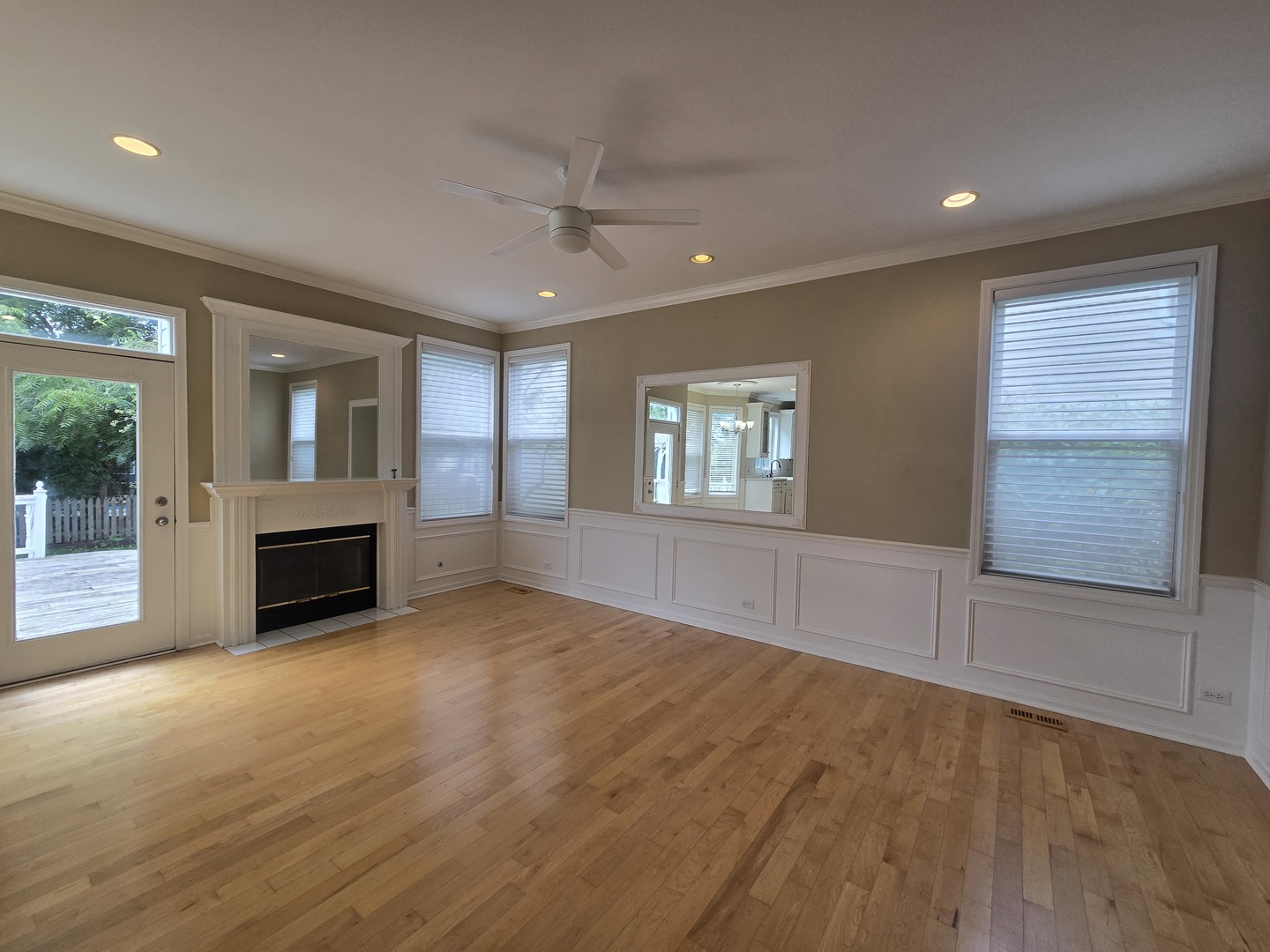 217 Lexington Court Property Photo 8
