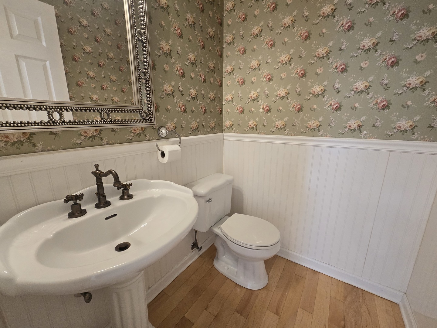 217 Lexington Court Property Photo 10