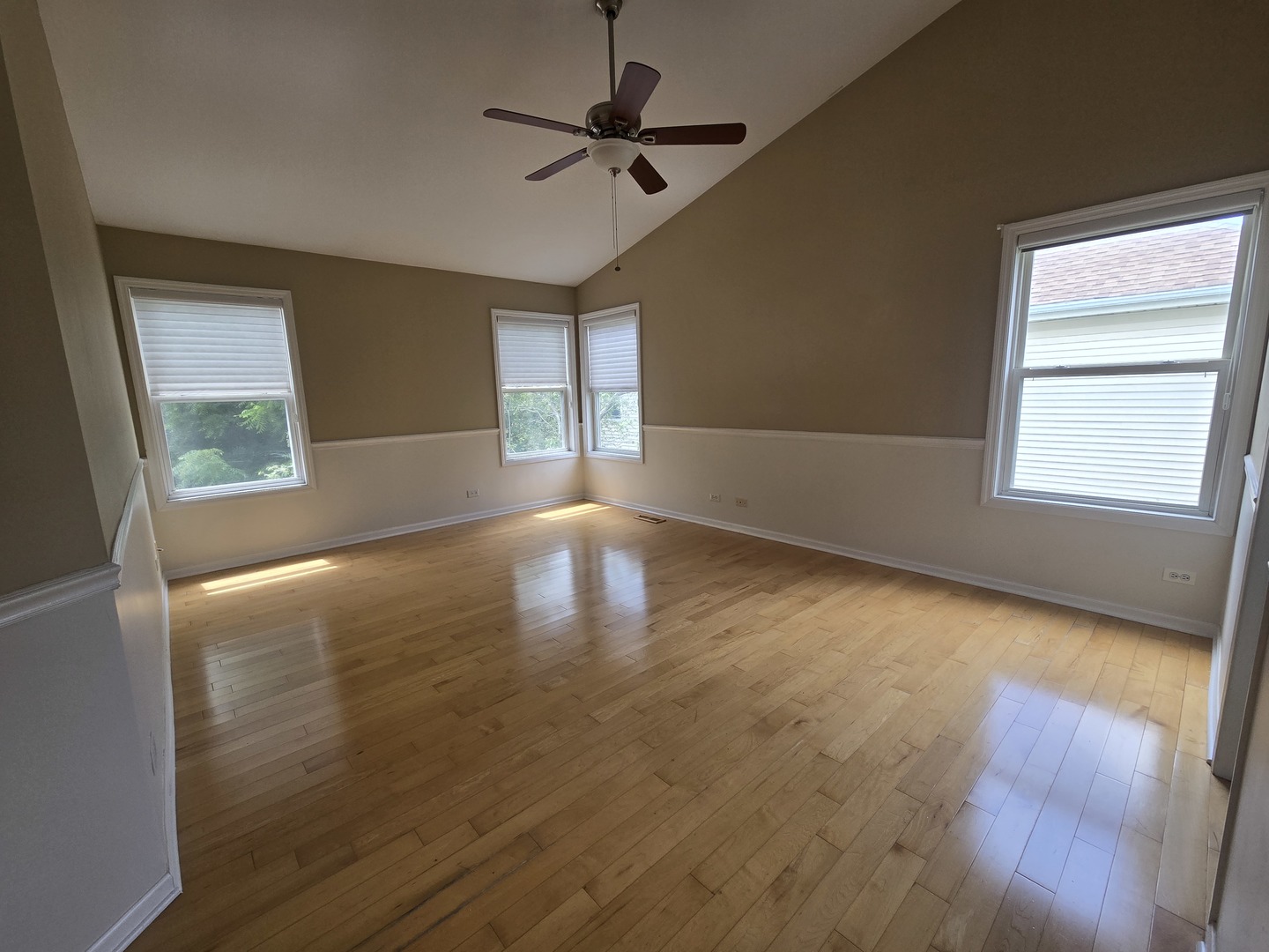 217 Lexington Court Property Photo 12