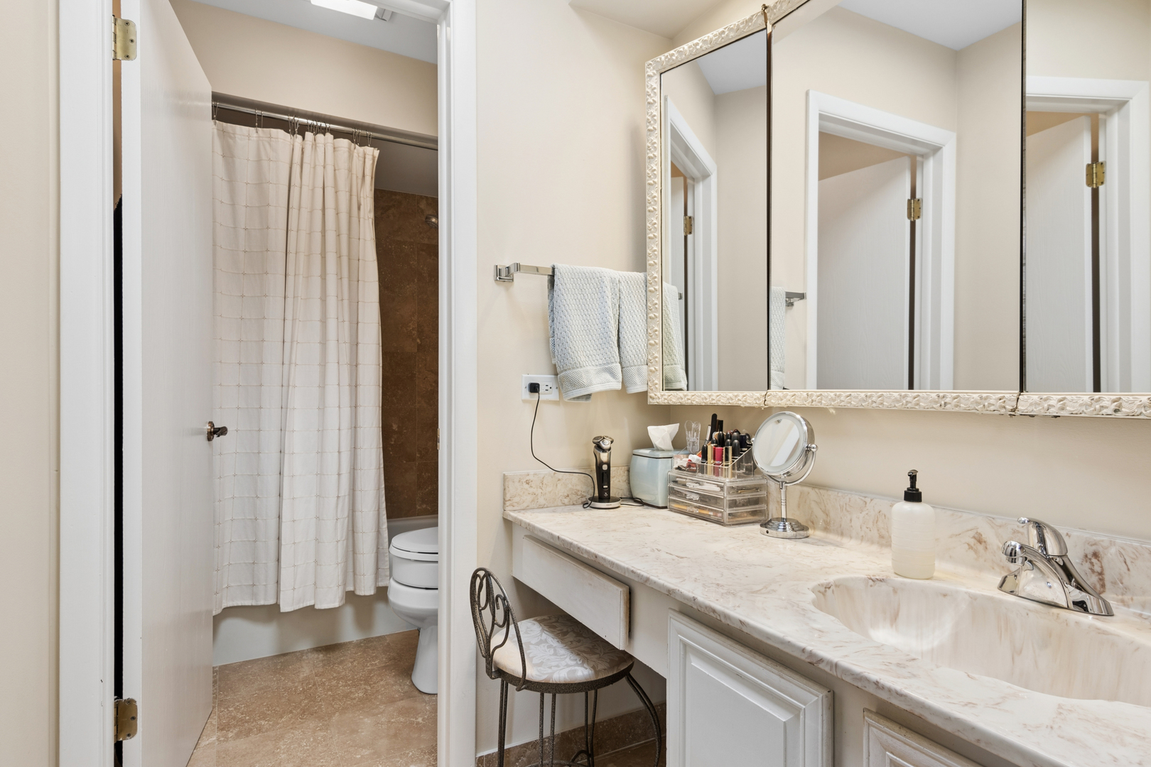 2417 Salceda Drive Property Photo 15