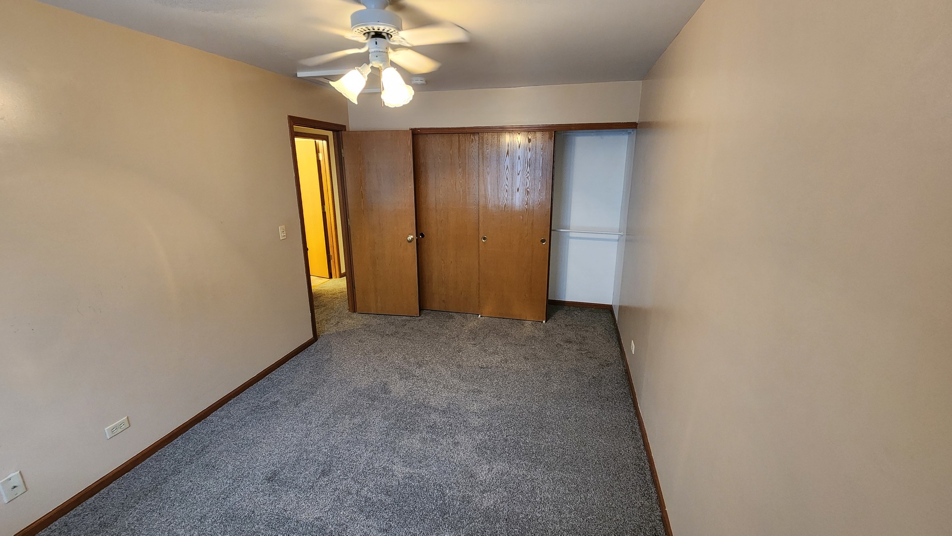 277 W Treehouse Lane Property Photo 7