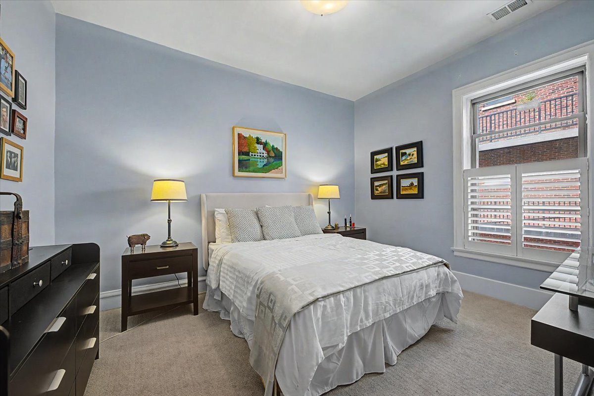 443 W Aldine Street 3 Property Photo 33