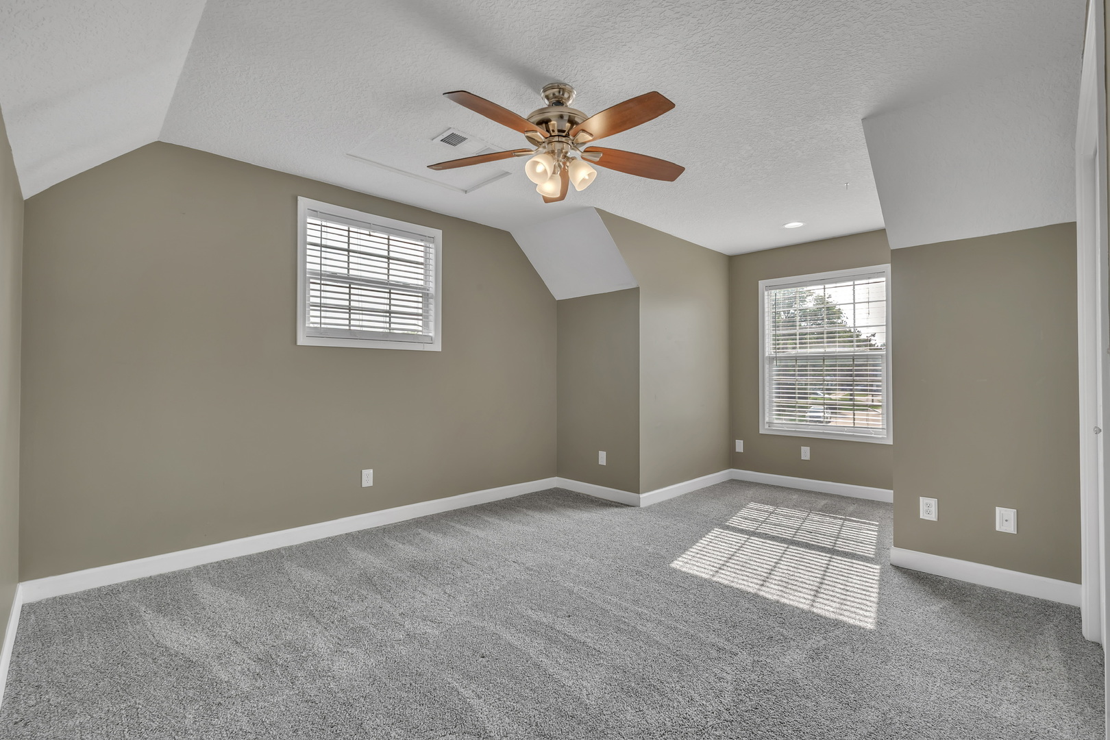 1848 Anderson Court Property Photo 16