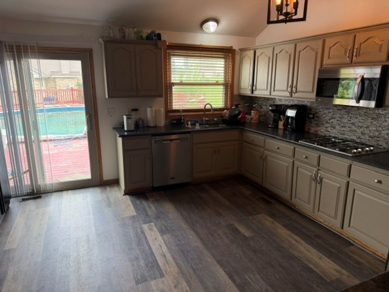 24363 S Independence Boulevard Property Photo 5
