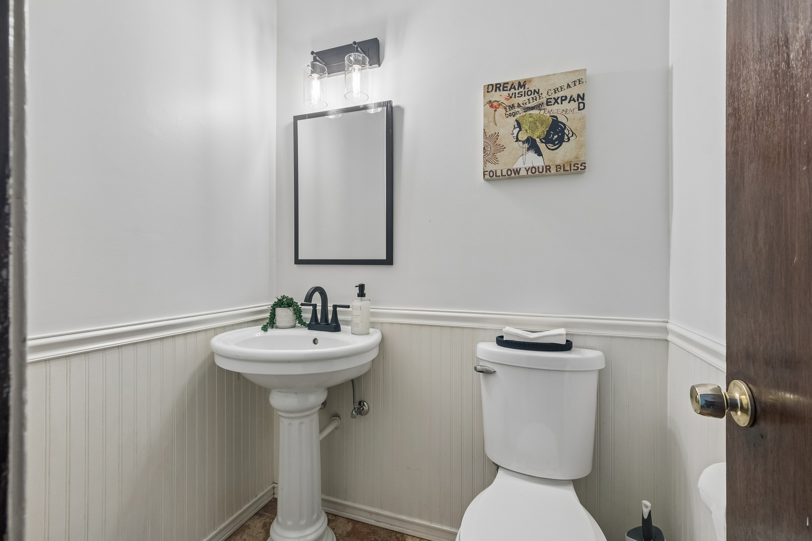 17618 Stonebridge Drive Property Photo 12
