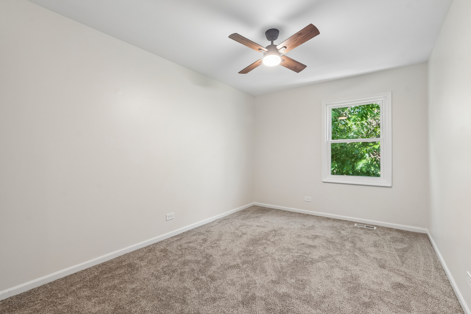 17618 Stonebridge Drive Property Photo 16