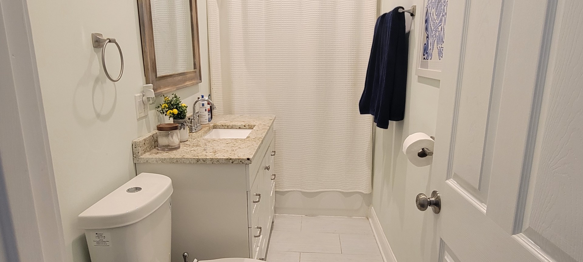 930 W Belmont Avenue 201 Property Photo 11