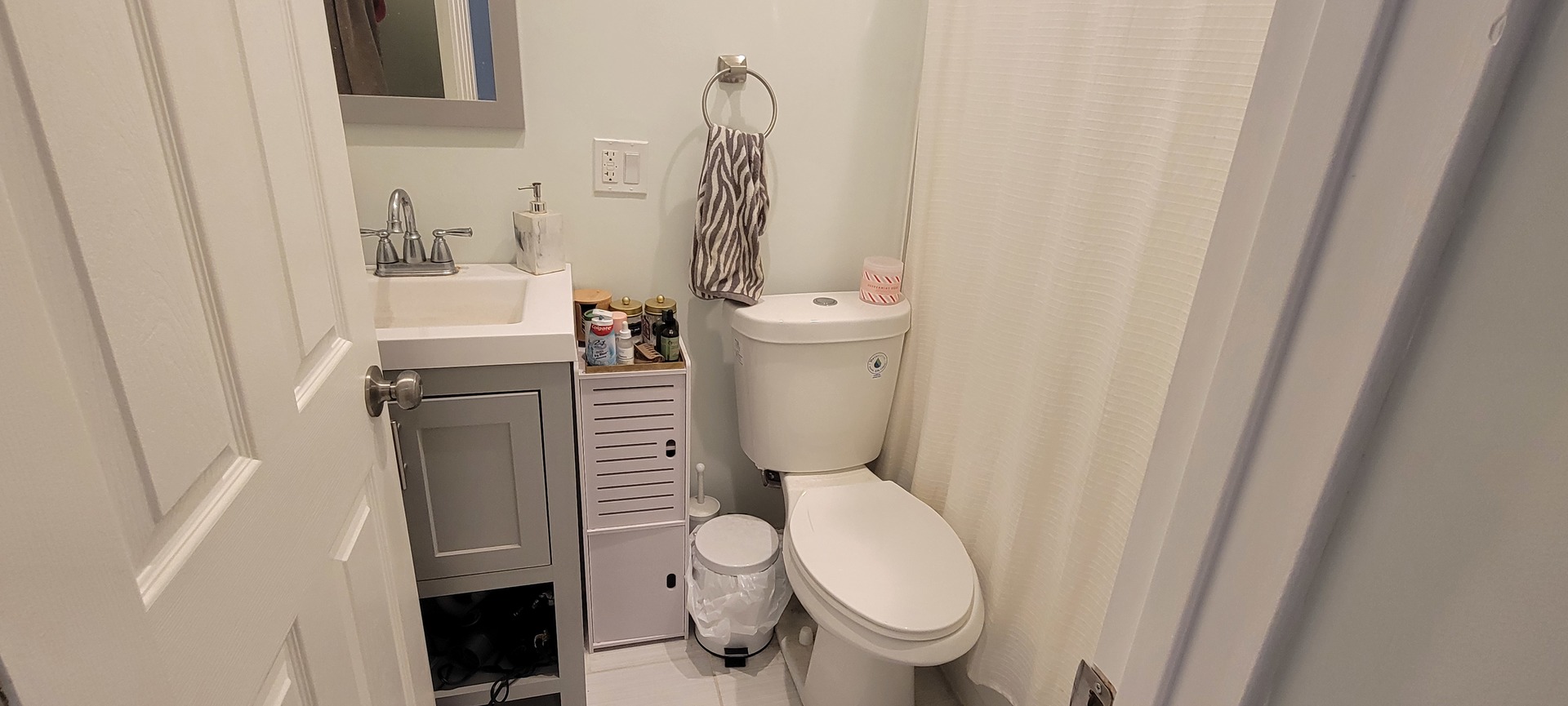 930 W Belmont Avenue 201 Property Photo 12