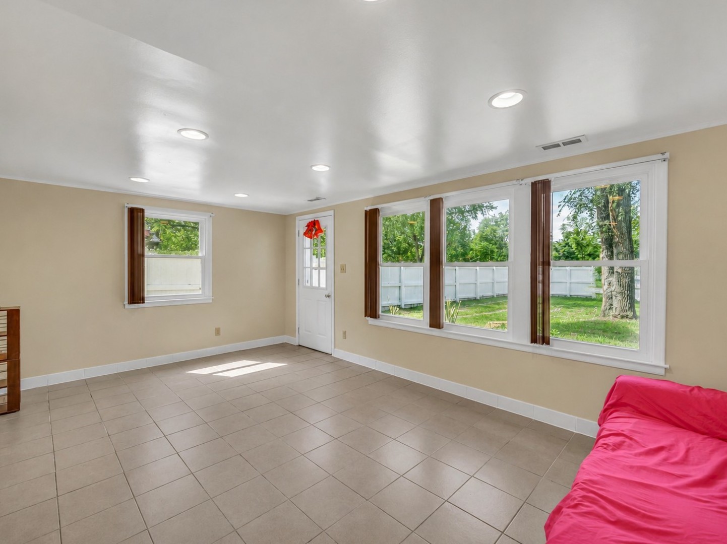 407 Hamilton Street Property Photo 4