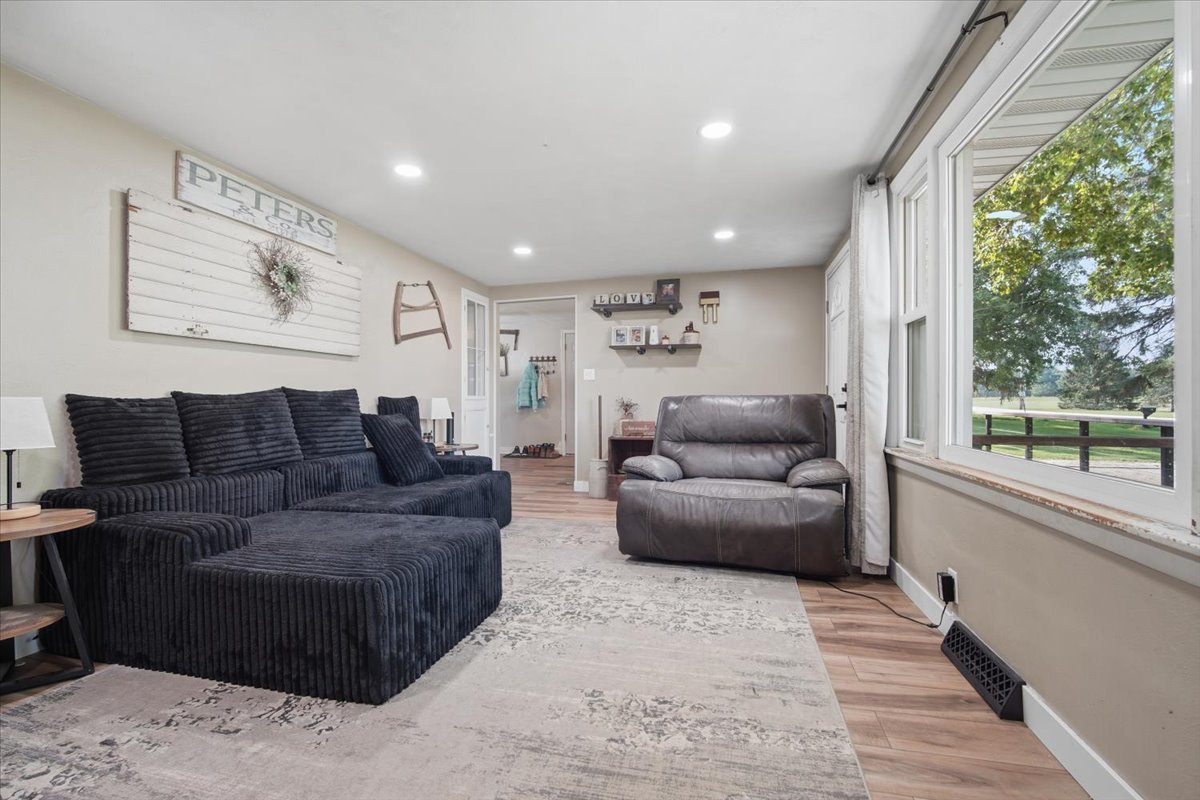 1524 Hickory Point Road Property Photo 7