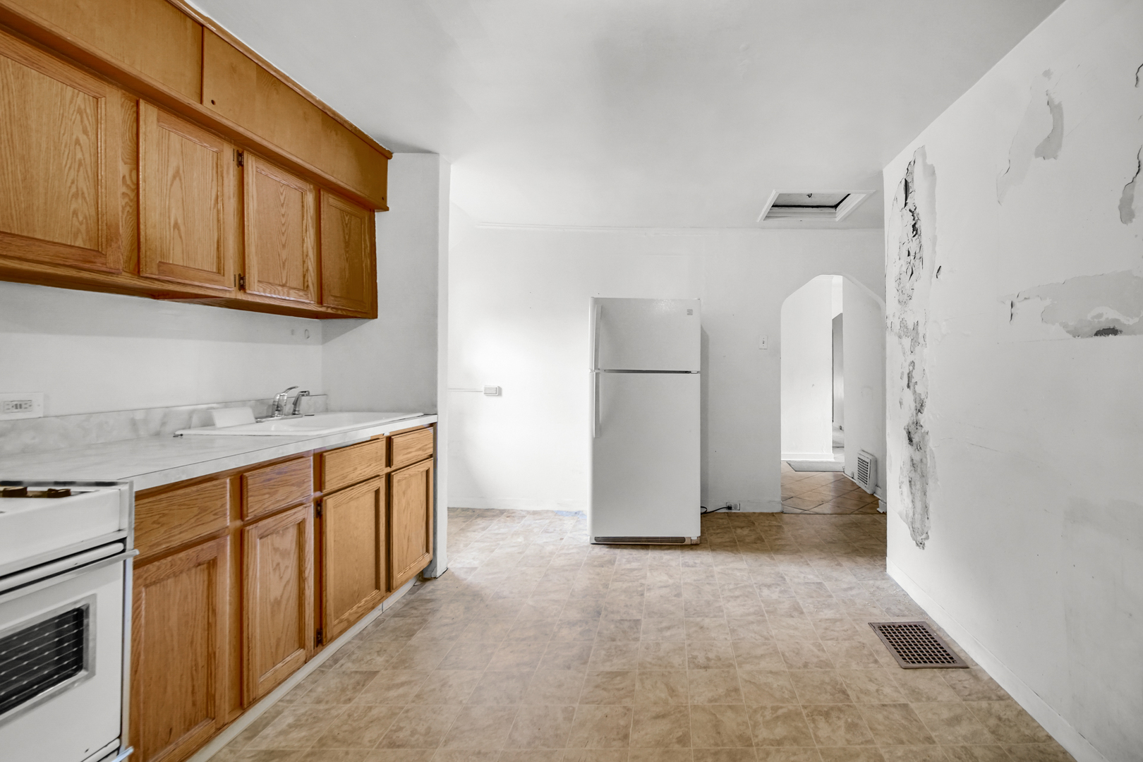 7621 S Perry Avenue Property Photo 18