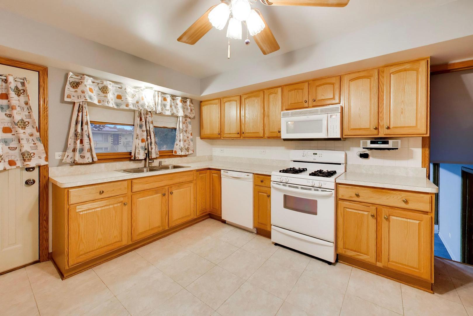 6101 W 80th Place Property Photo 16
