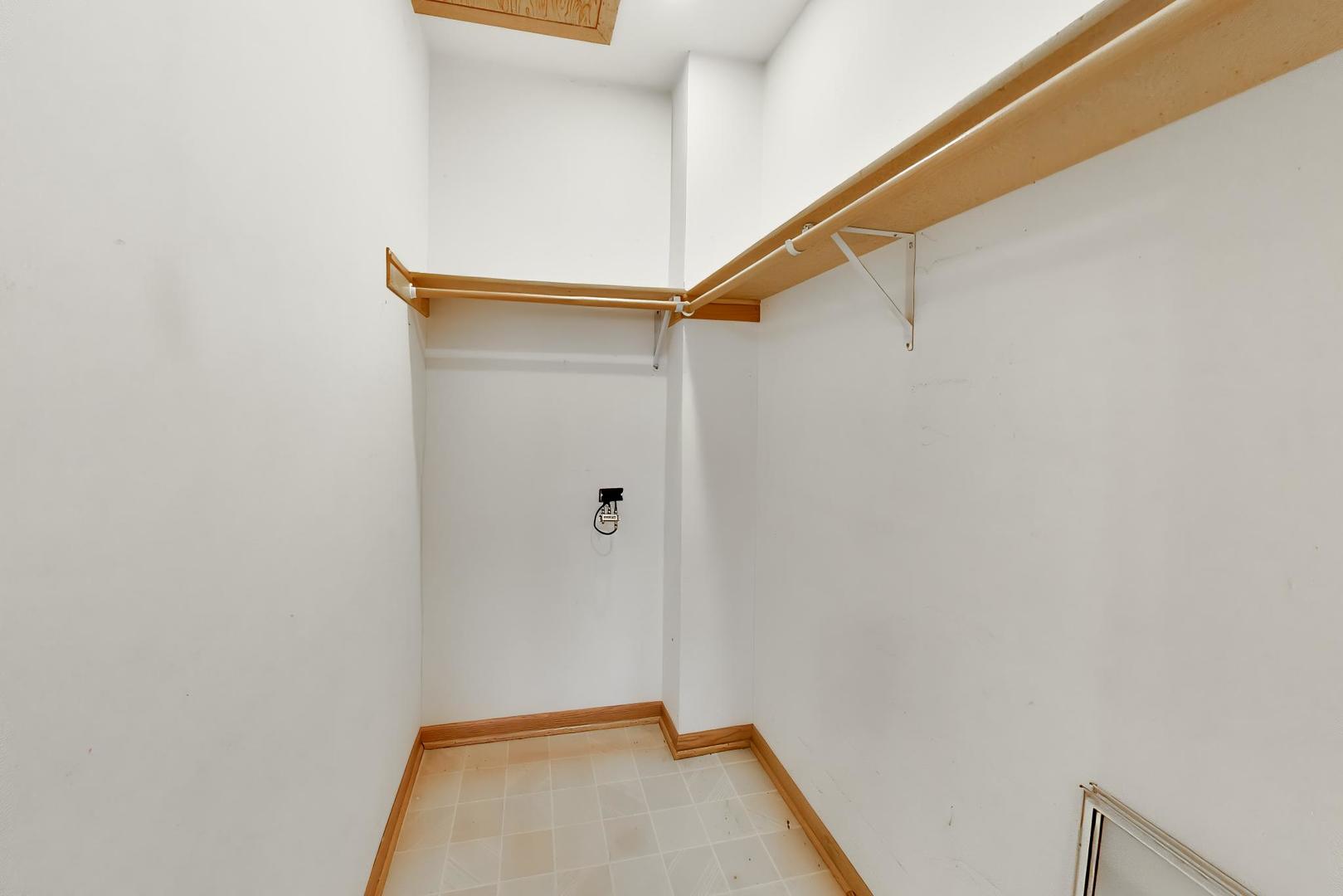 6101 W 80th Place Property Photo 48