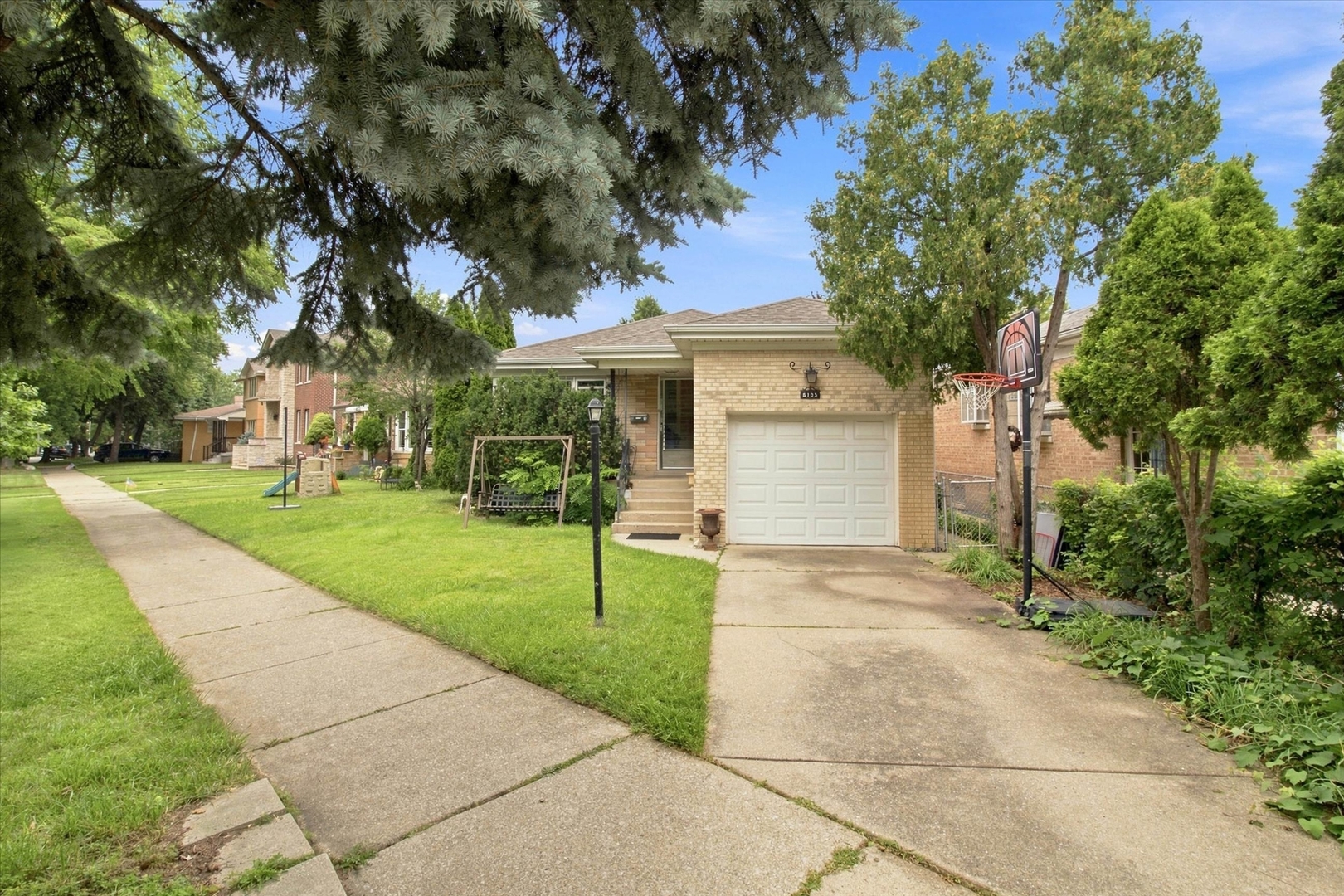 6105 N Lowell Avenue Property Photo 1