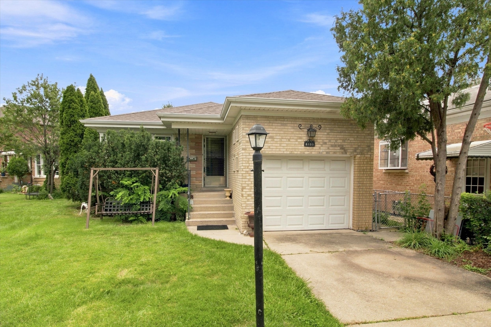 6105 N Lowell Avenue Property Photo 3