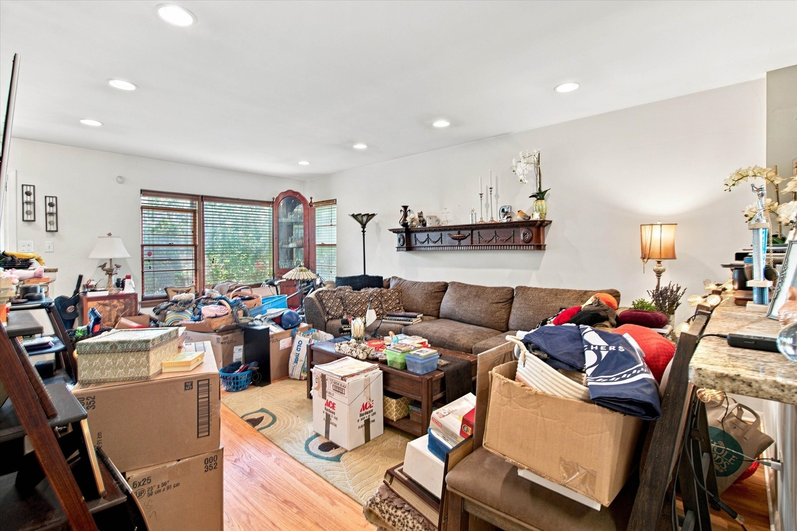 6105 N Lowell Avenue Property Photo 5