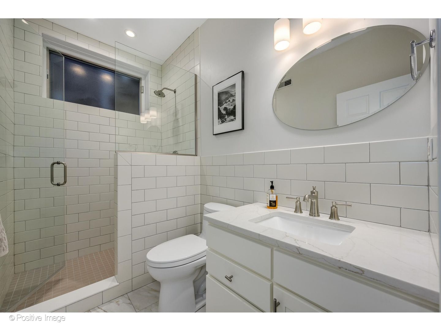 1844 W Barry Avenue Property Photo 35