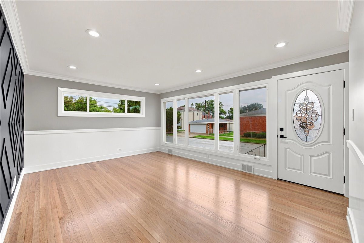 9700 S Princeton Avenue Property Photo 3