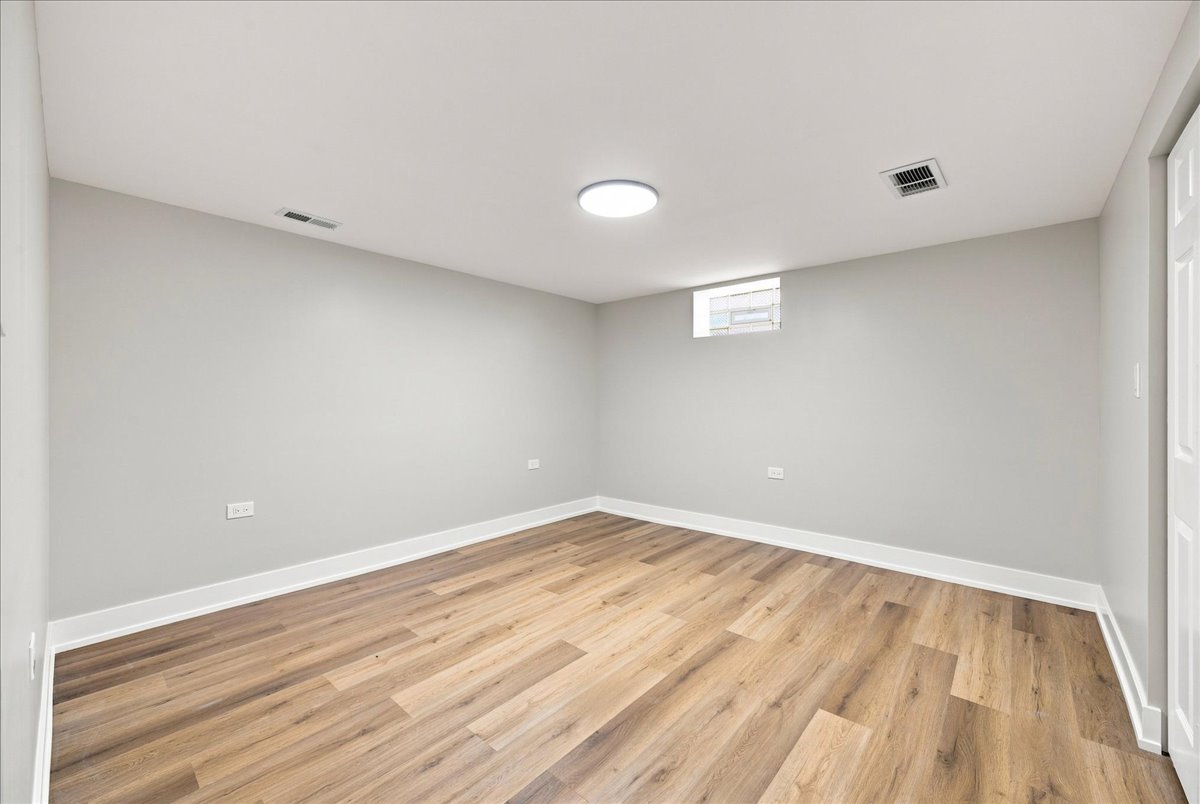9700 S Princeton Avenue Property Photo 19