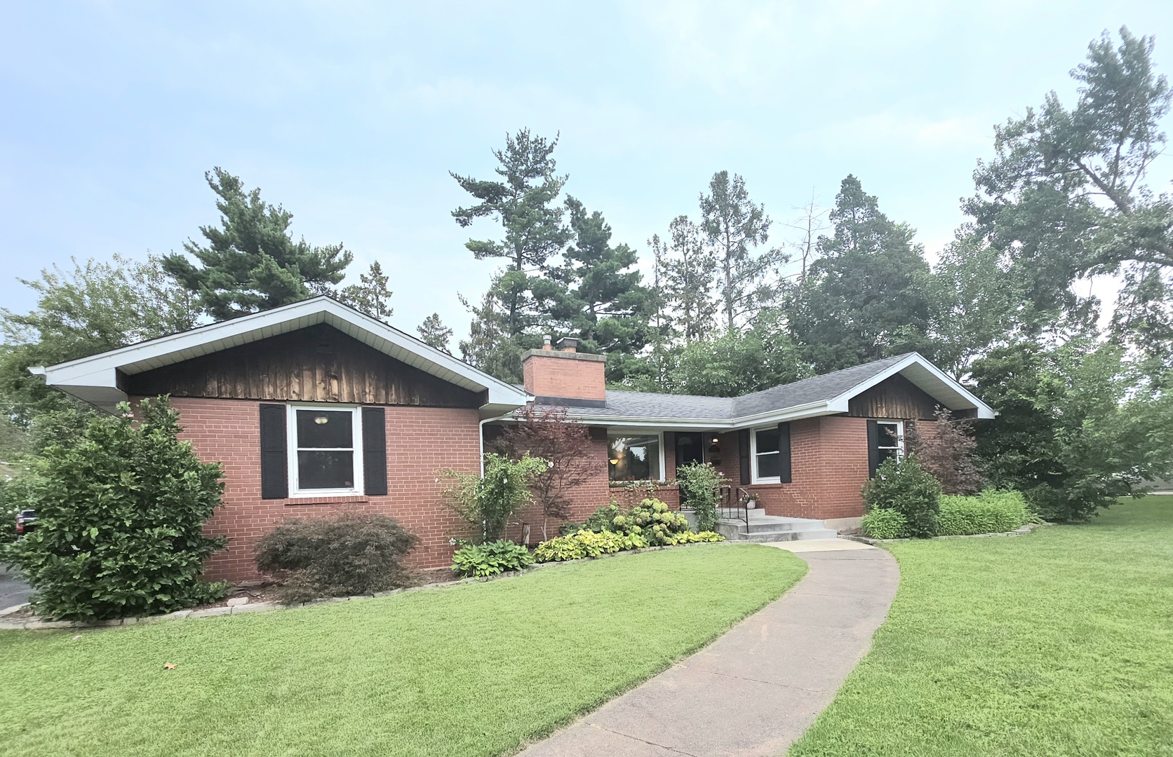 629 Dundee Avenue Property Photo 2