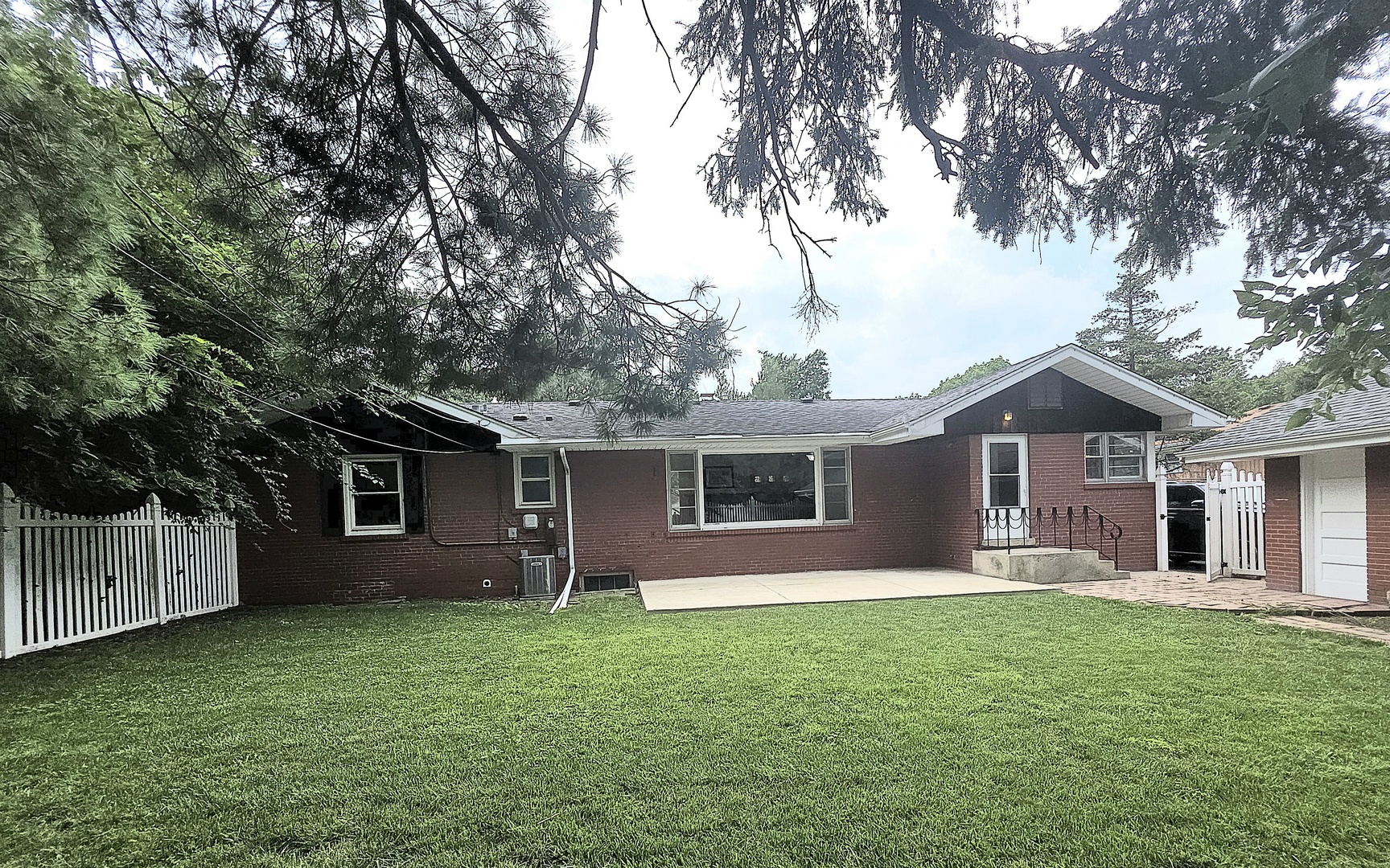 629 Dundee Avenue Property Photo 4