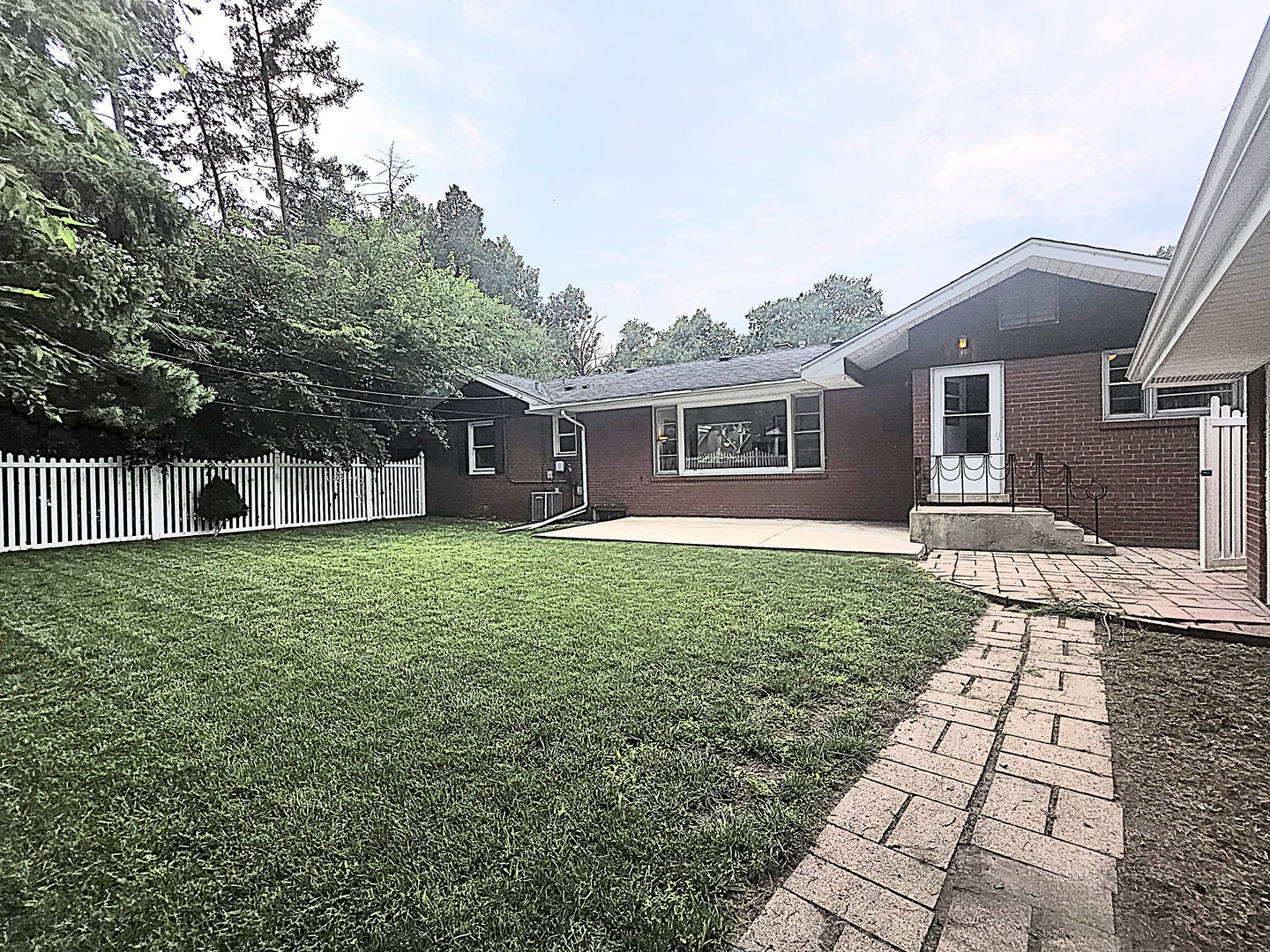 629 Dundee Avenue Property Photo 5