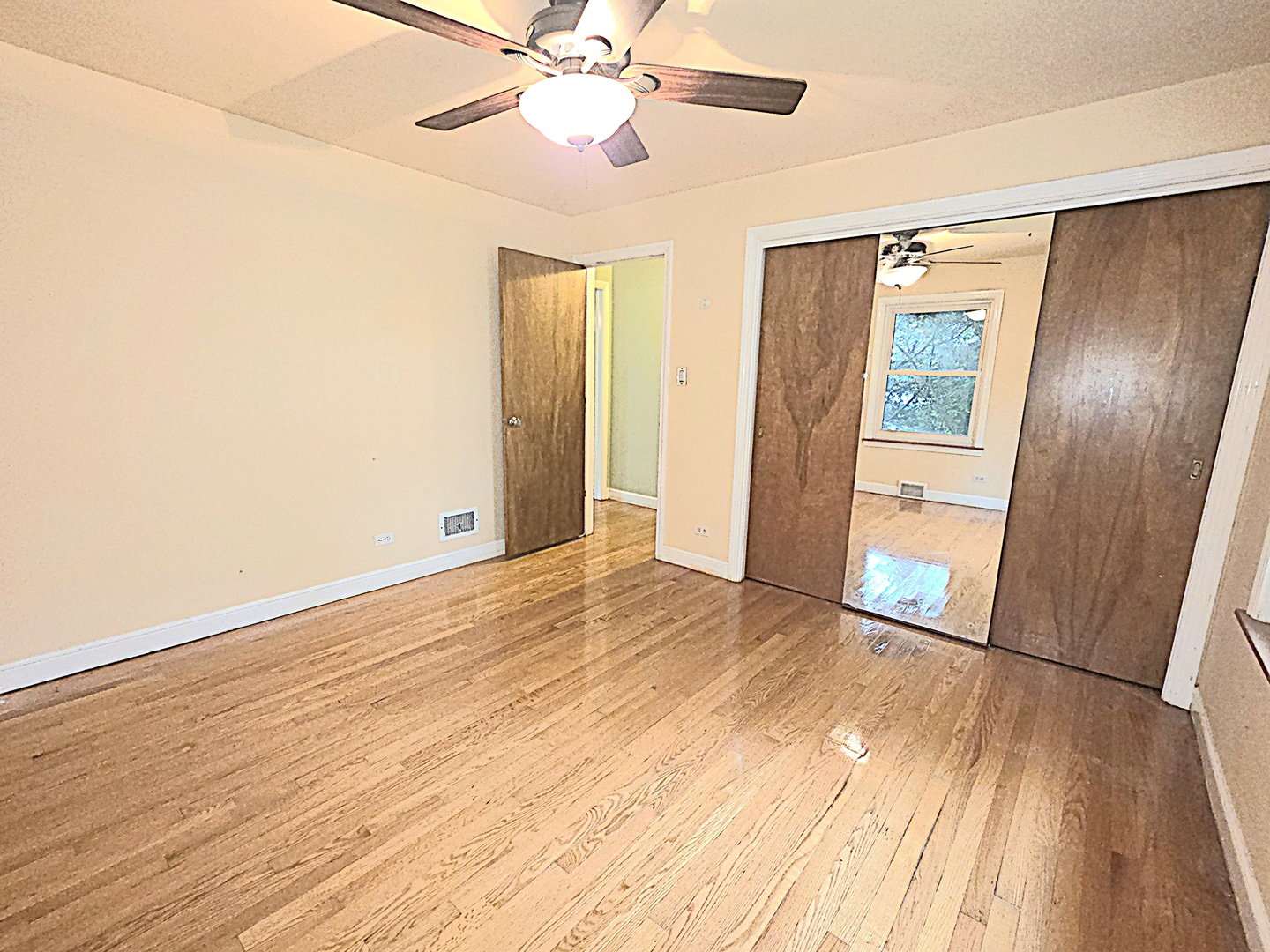 629 Dundee Avenue Property Photo 18