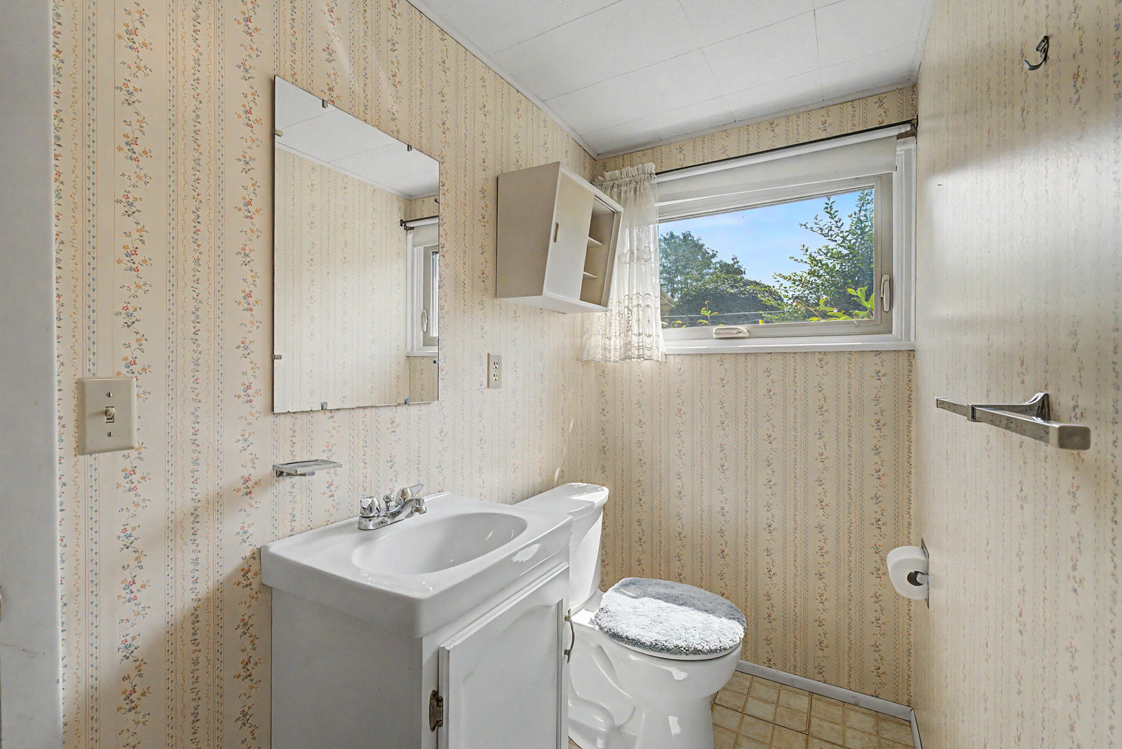 112 N Reuter Drive Property Photo 11