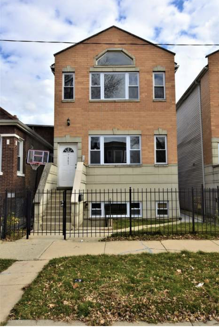 7257 S May Street B Property Photo 1